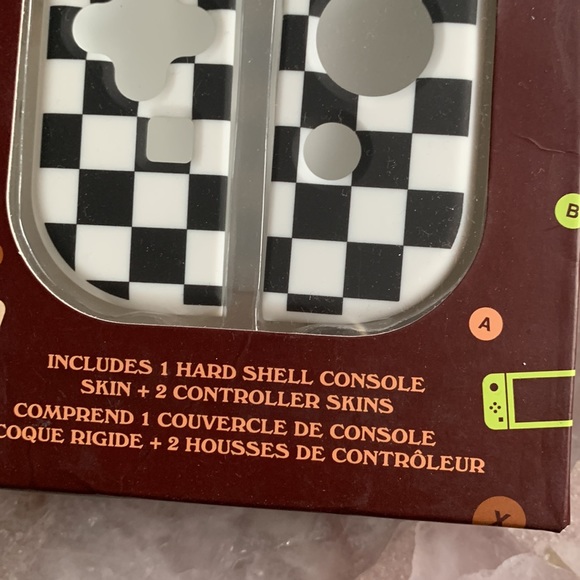 Nintendo Switch Console Skin - Picture 2 of 3